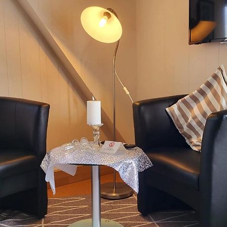 Burhave Gaestehaus 2 ブットヤーディンゲン エクステリア 写真